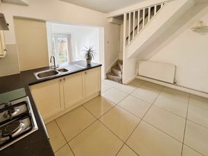 Kitchen- click for photo gallery